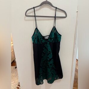 Vintage American Beauty black and green lace slip dress with adjustable straps